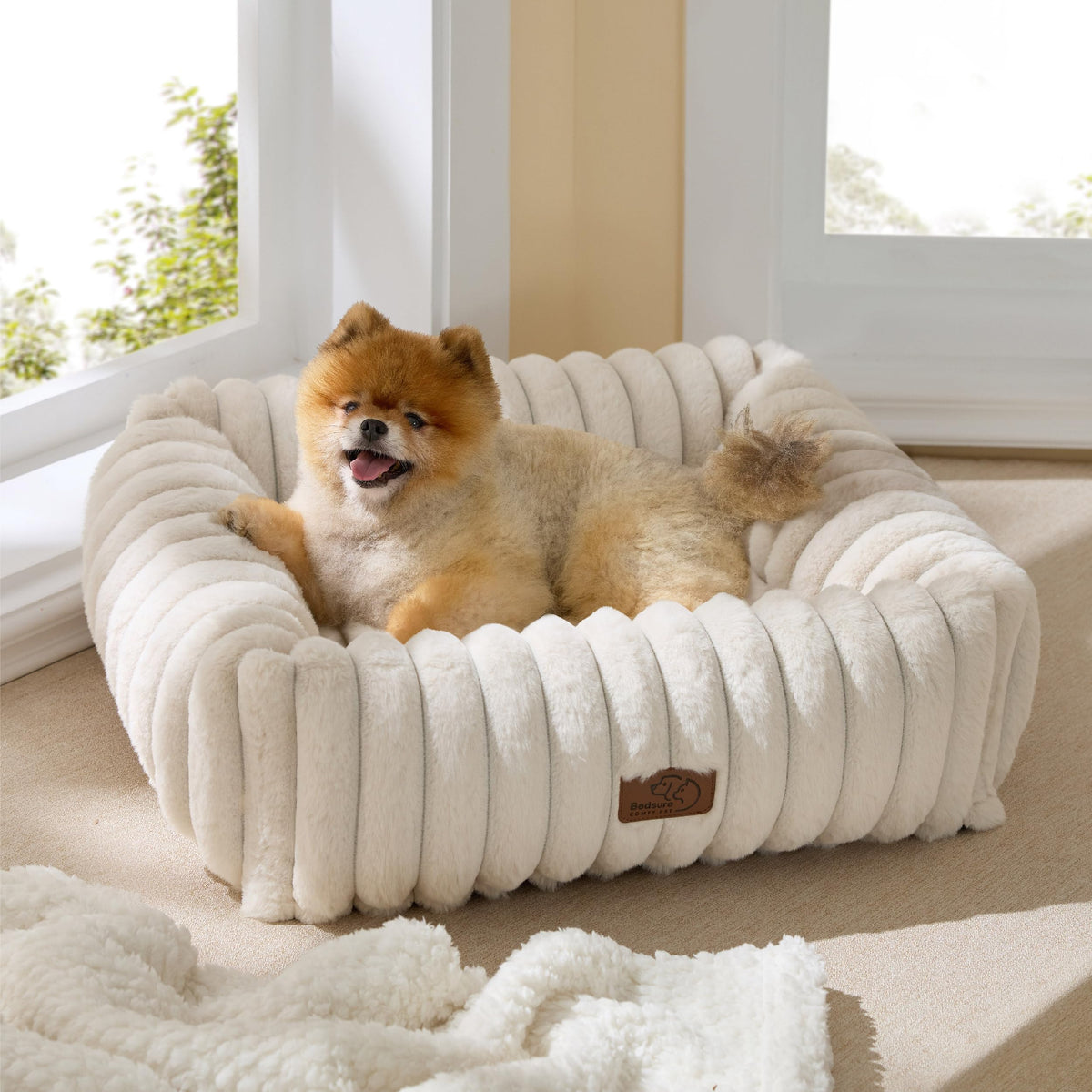Cream Washable Dog Bed O392